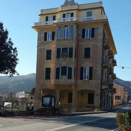 Albisola bed&breakfast Albisola Superiore Exterior foto