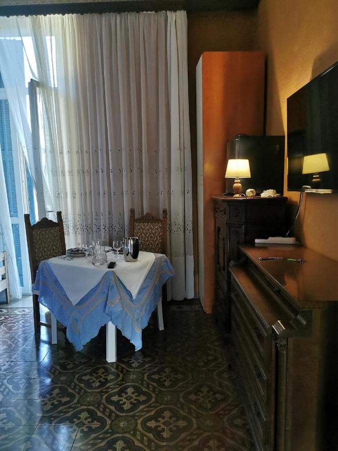 Albisola bed&breakfast Albisola Superiore Exterior foto